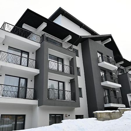 R&B Apartments Predeal Bagian luar foto