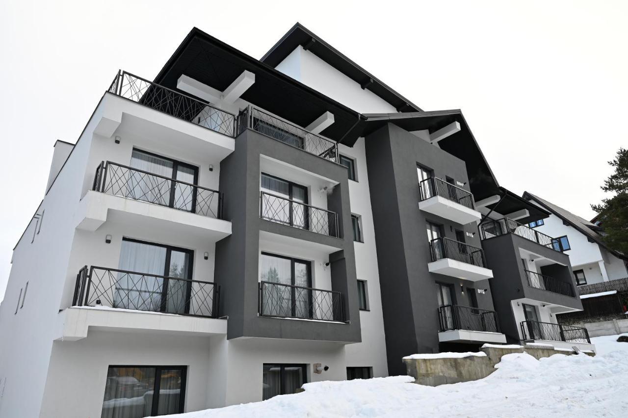 R&B Apartments Predeal Bagian luar foto
